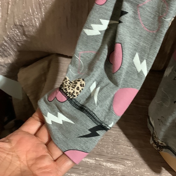 Torrid Top Sleepwear Gray Pink Hearts 2 2X 18-20🌀 - Picture 4 of 15